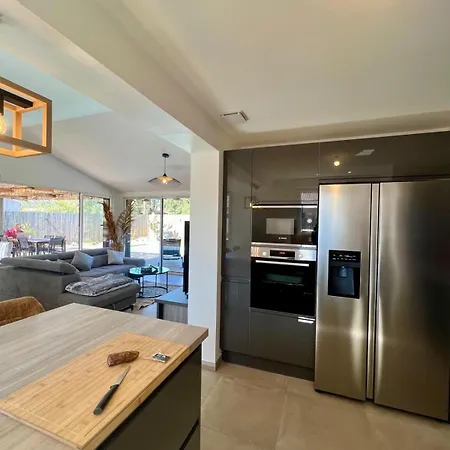 Casa Di A Serenita, Peaceful Oasis With Heated Pool 别墅
